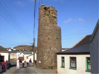 An Cloigtheach / Round Tower in the centre of West Town